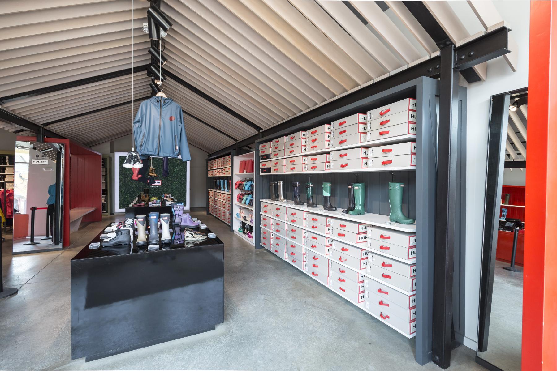 Hunter Boots Central Valley, NY cThree Architecture